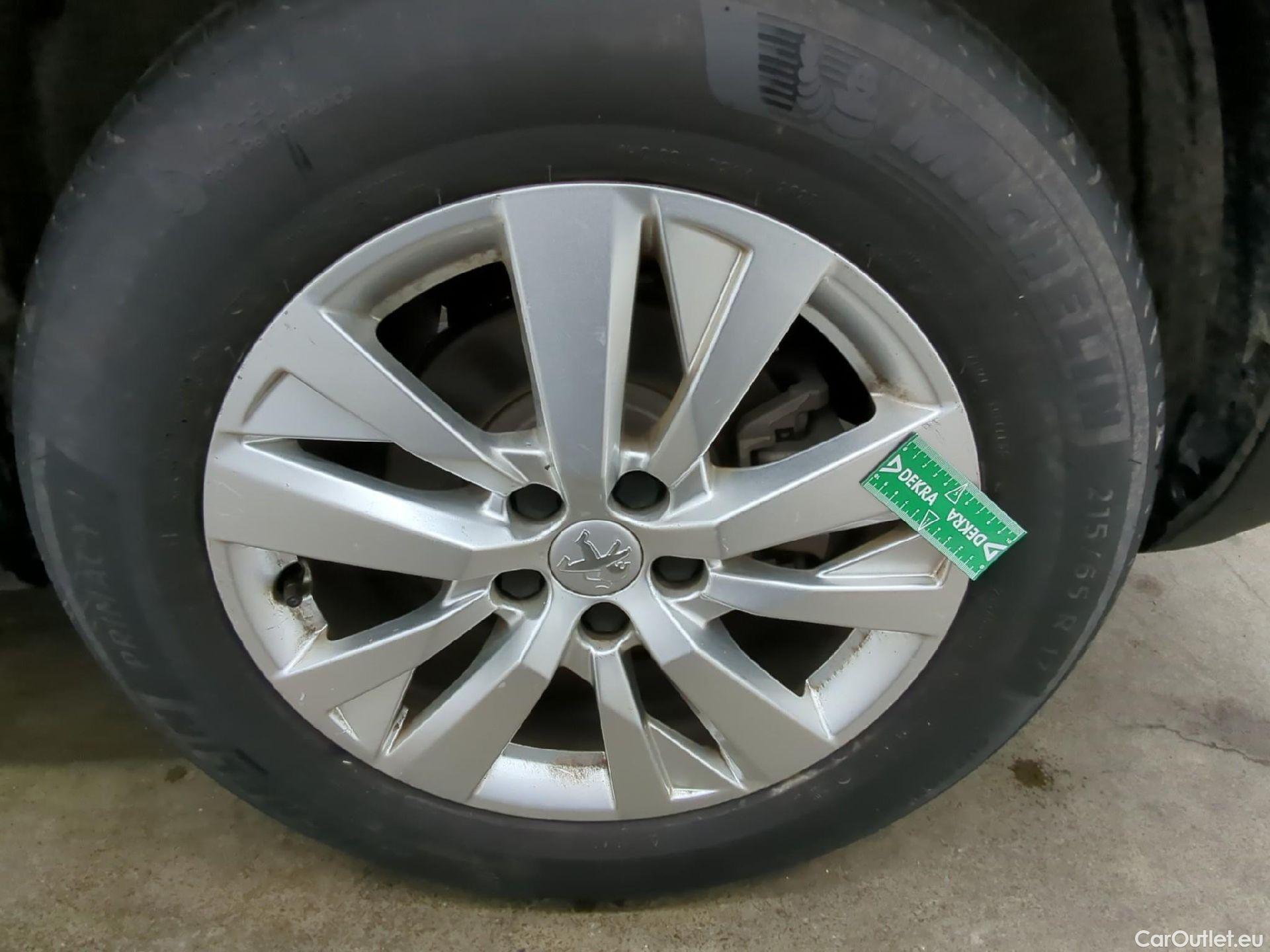  Peugeot  5008  Active Business 1.5 HDi 130CV BVA8 7 Sieges E6dT #14