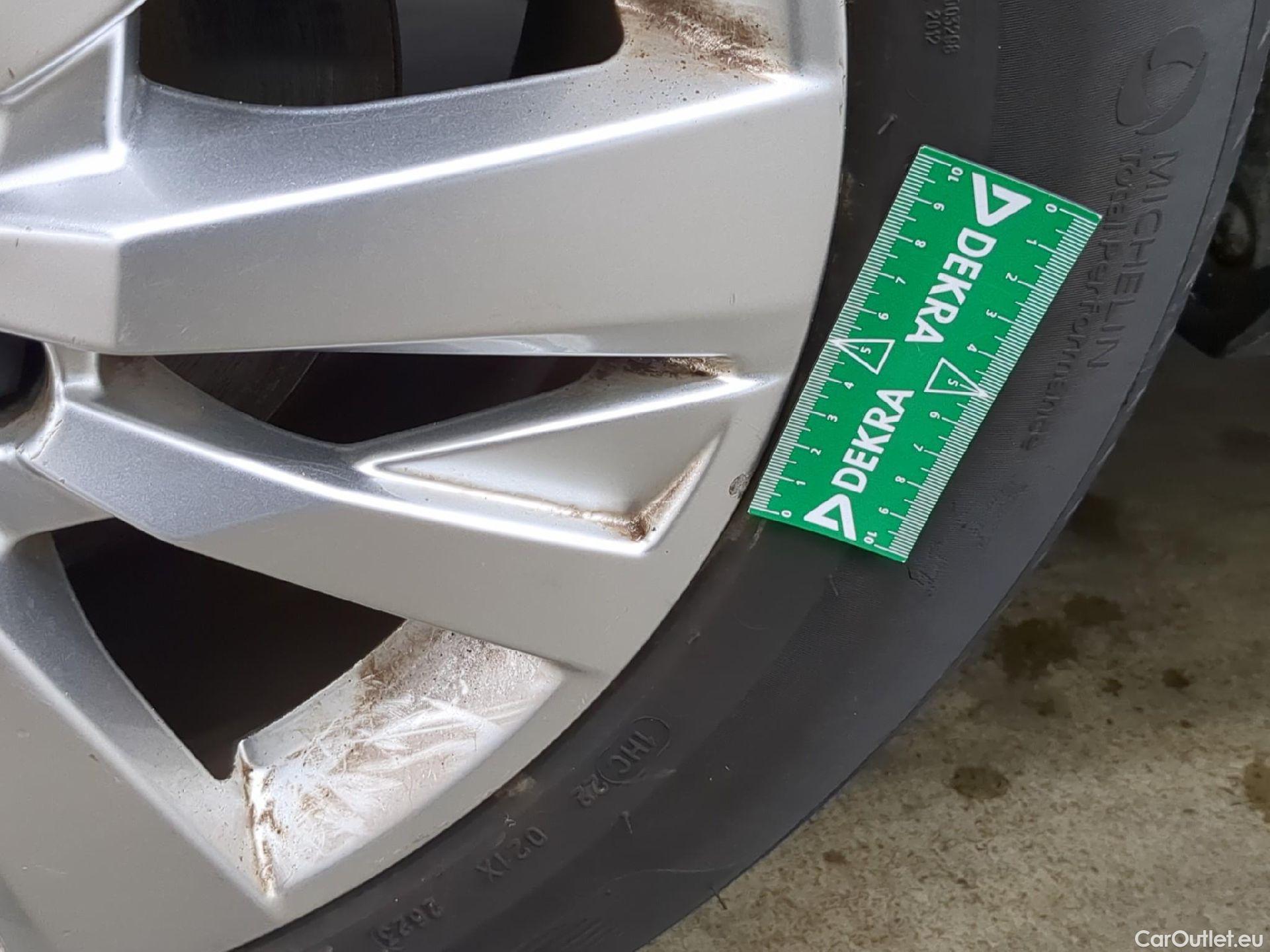  Peugeot  5008  Active Business 1.5 HDi 130CV BVA8 7 Sieges E6dT #13