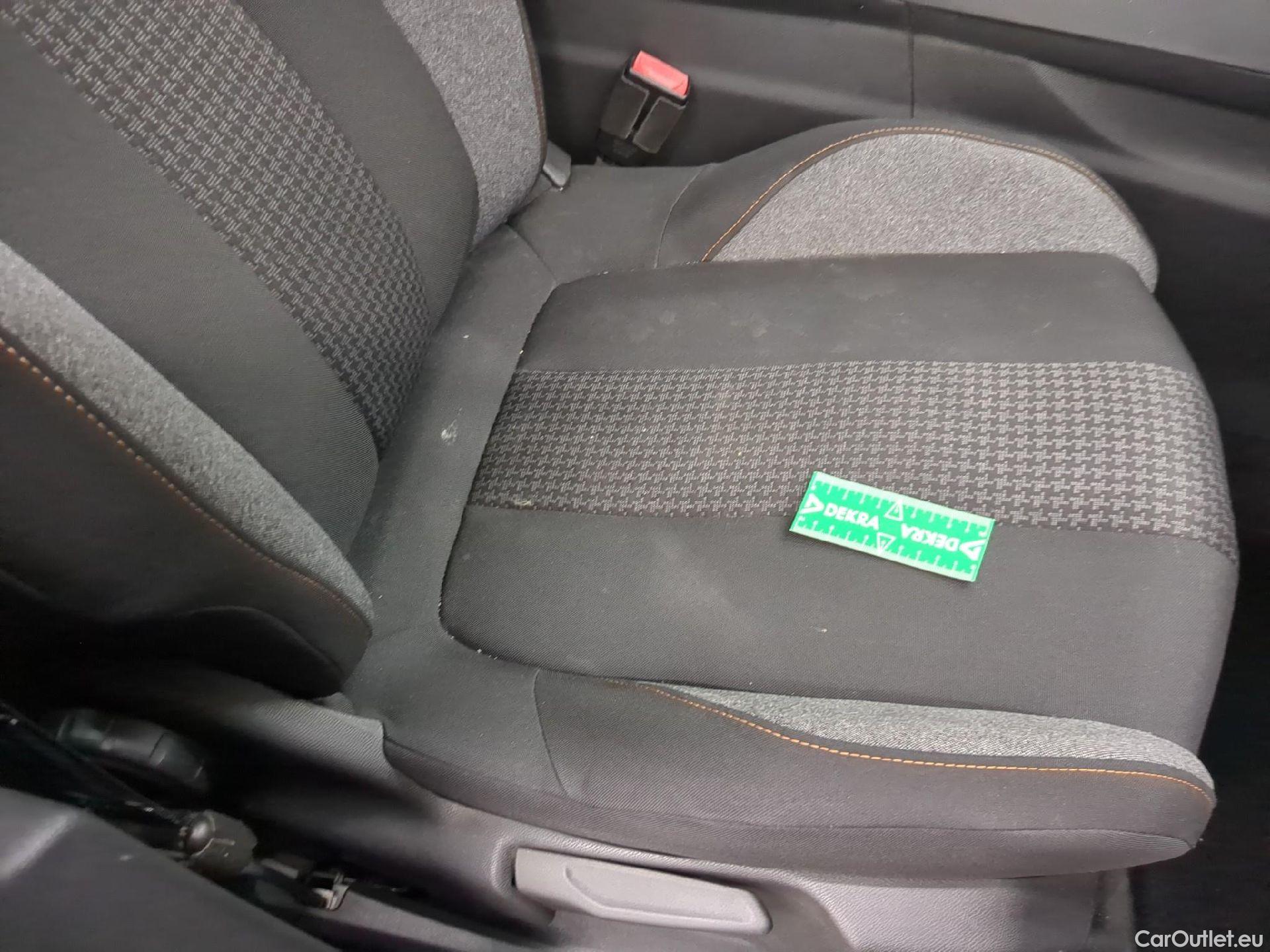  Peugeot  5008  Active Business 1.5 HDi 130CV BVA8 7 Sieges E6dT #5