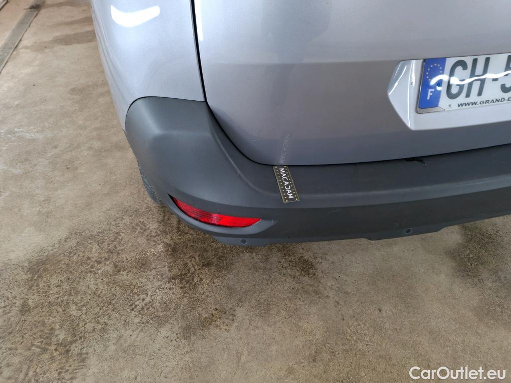  Peugeot  5008  Active Pack 1.5 HDi 130CV BVA8 7 Sieges E6d #39