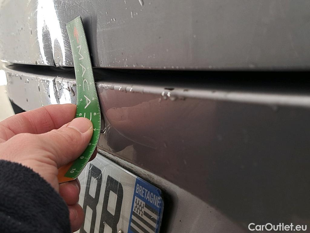  Seat  Leon  Sportstourer Urban 2.0 TDI 115CV BVM6 E6d #32