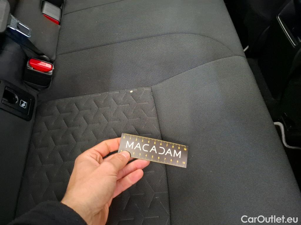  Toyota  Corolla TOYOTA  / 2018 / 5P / Berline Hybride 122h Dynamic Business Beyond Zer #51