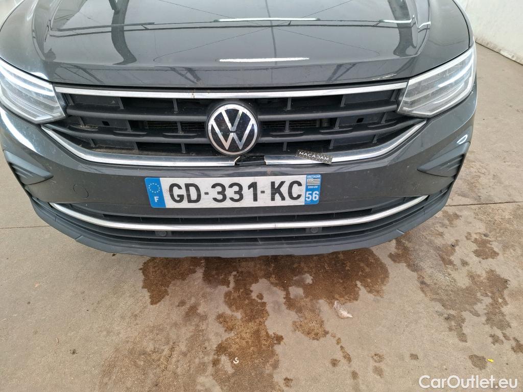  Volkswagen  Tiguan VOLKSWAGEN  / 2020 / 5P / SUV 2.0 TDI 150 DSG7 Business #1
