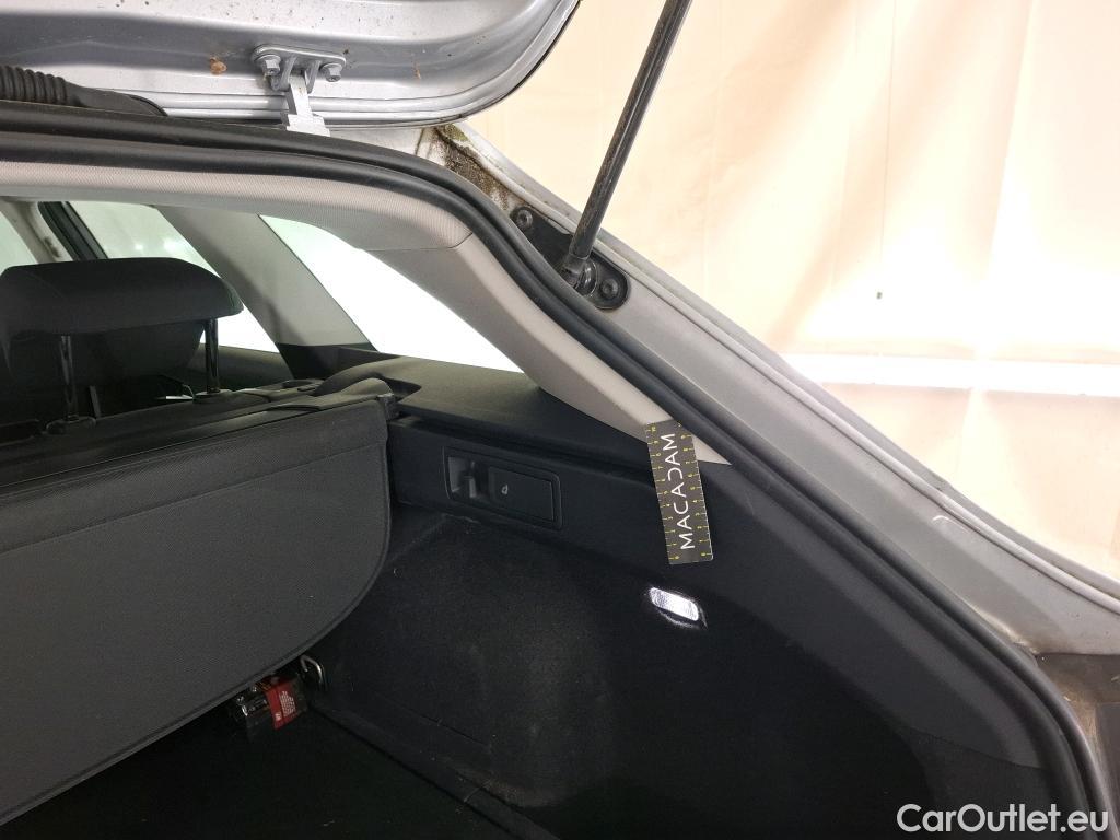  Seat  Leon SEAT  Sportstourer / 2020 / 5P / Break 2.0 TDI 150 DSG S&S Style Business #10