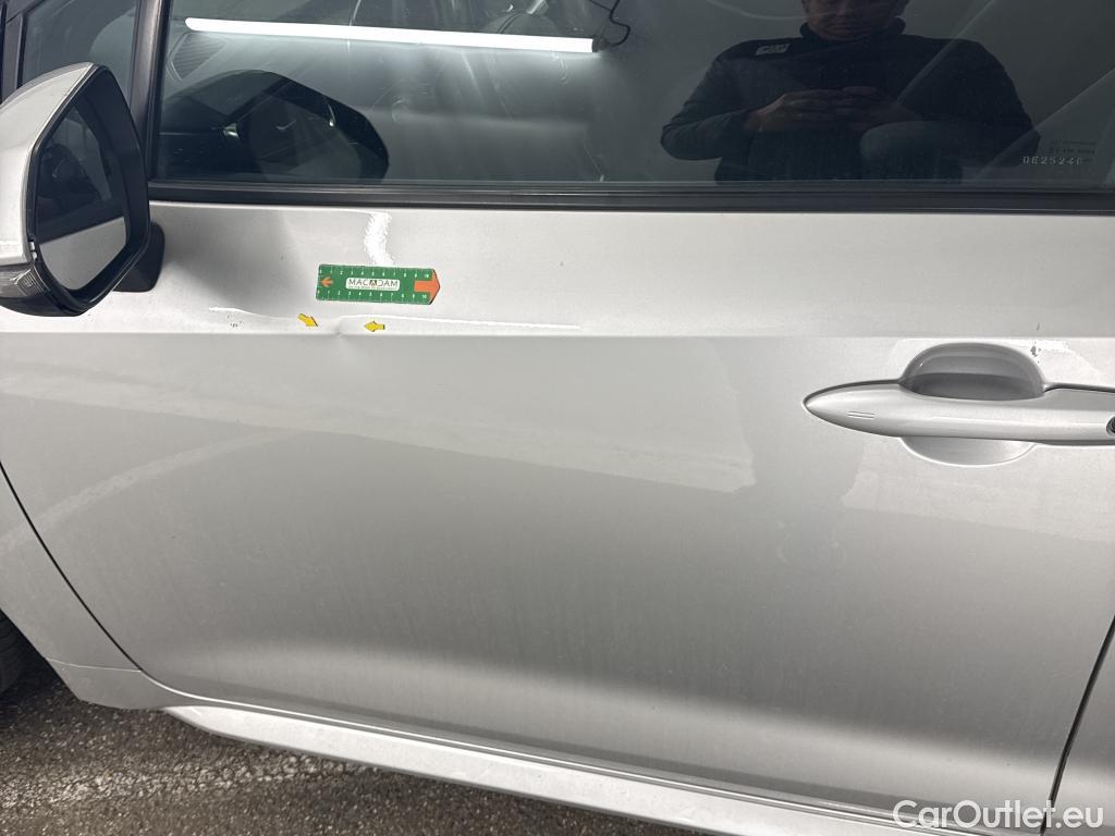  Toyota  Corolla TOYOTA  Touring Sports / 2018 / 5P / Break Hybride 122h Dynamic Business Stage Acad #3