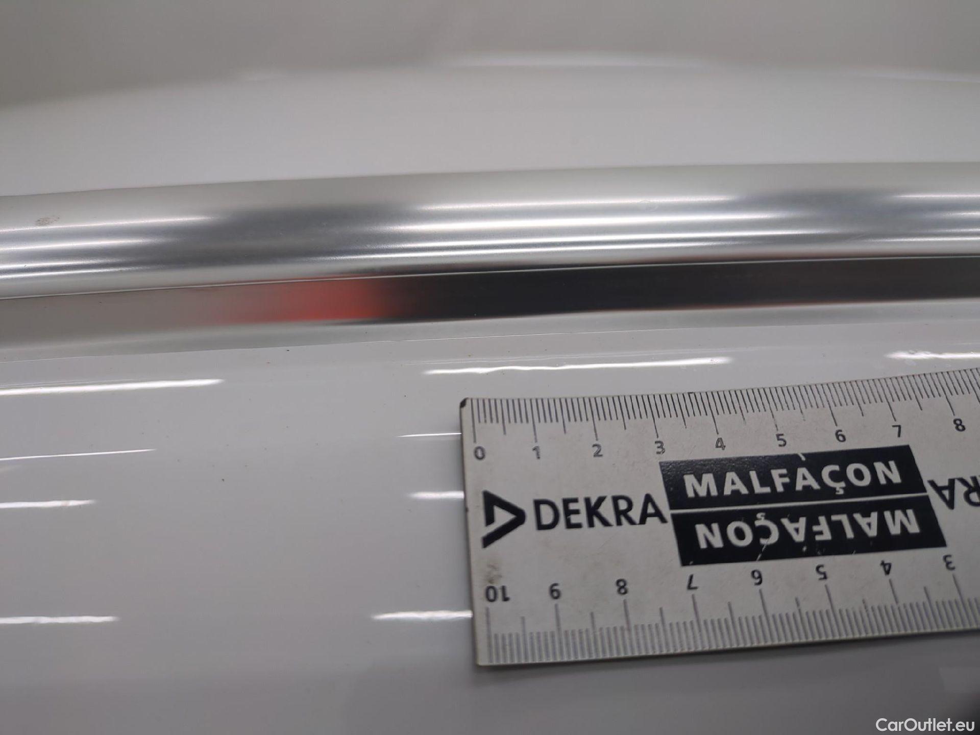  Toyota  Corolla TOYOTA  Touring Sports / 2018 / 5P / Break Hybride 122h Dynamic Business Stage Acad #31