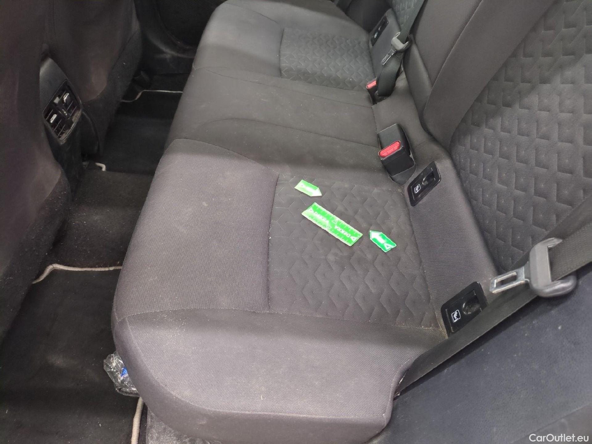  Toyota  Corolla TOYOTA  Touring Sports / 2018 / 5P / Break Hybride 122h Dynamic Business Stage Acad #6