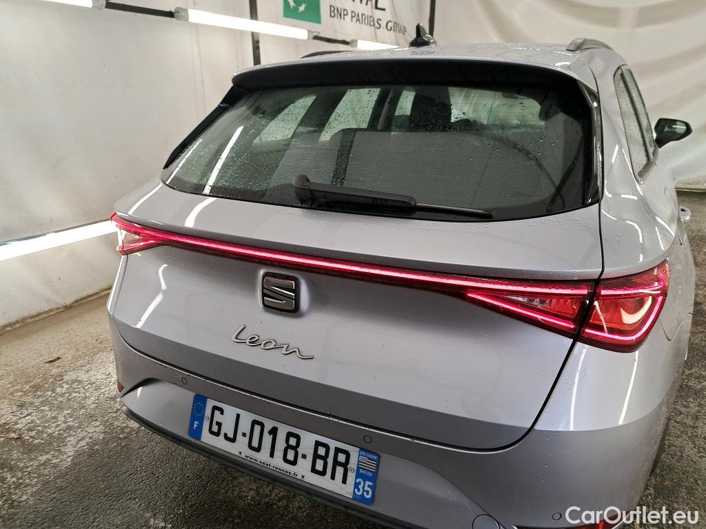  Seat  Leon  Sportstourer Urban 2.0 TDI 115CV BVM6 E6d #33