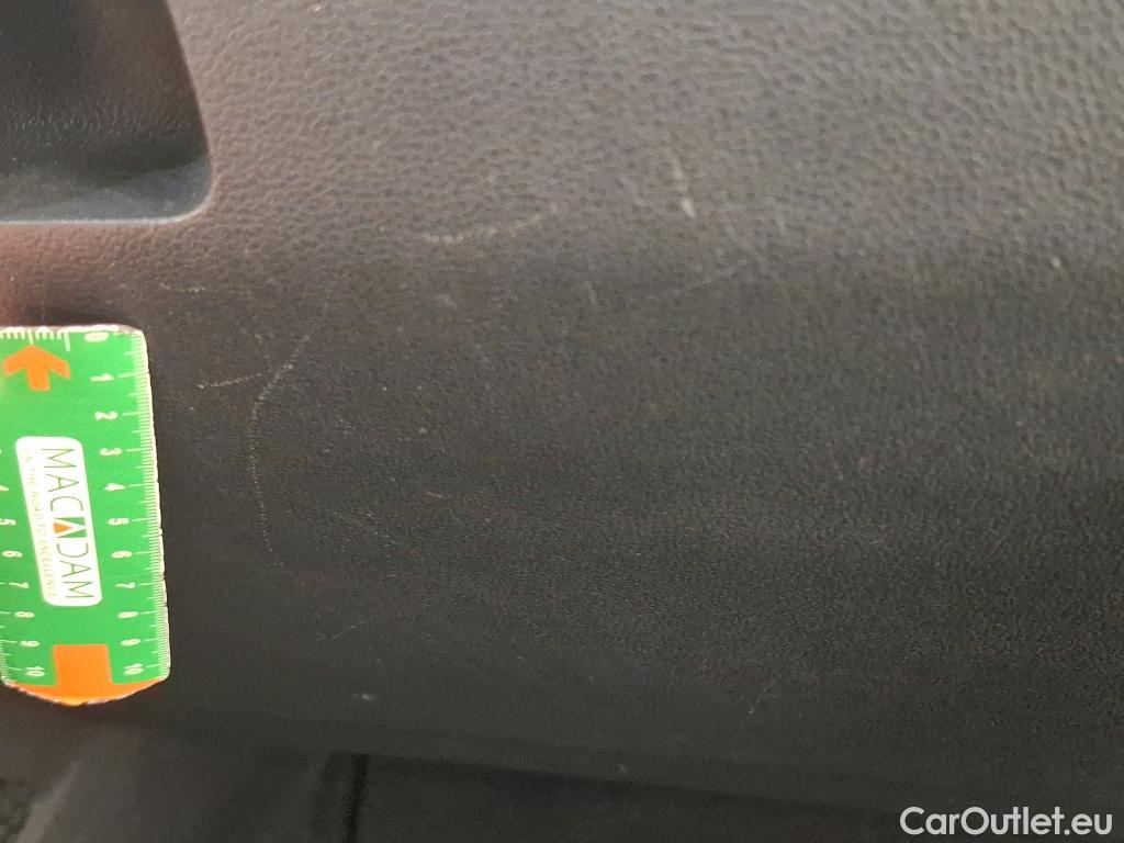  Volkswagen  Tiguan VOLKSWAGEN  / 2020 / 5P / SUV 2.0 TDI 150 DSG7 Life Business #11