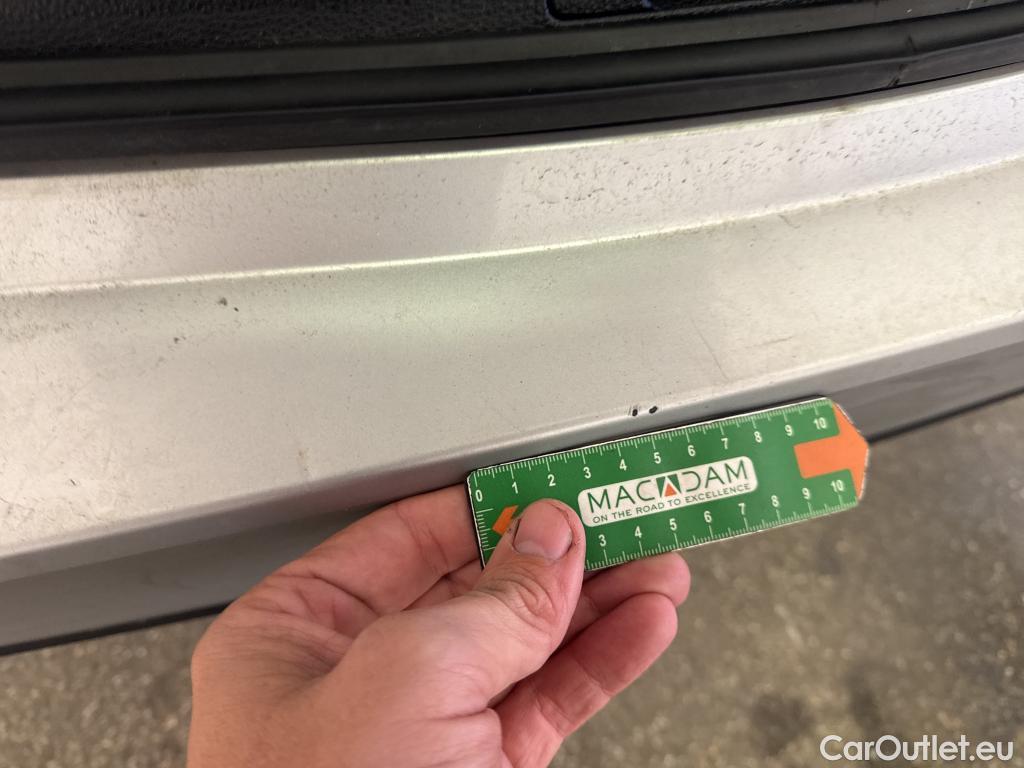  Toyota  Corolla TOYOTA  Touring Sports / 2018 / 5P / Break Hybride 122h Dynamic Business Stage Acad #15