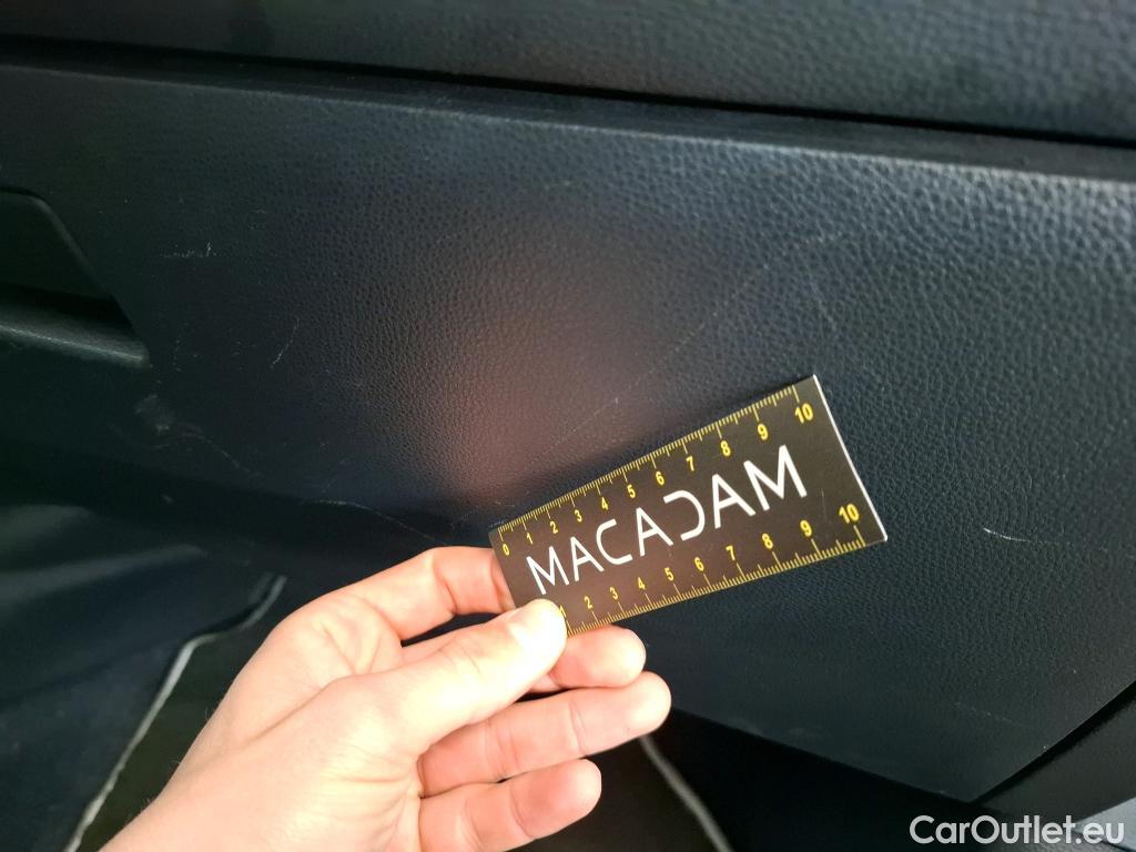  Toyota  Corolla TOYOTA  / 2018 / 5P / Berline Hybride 122h Dynamic Business Beyond Zer #47