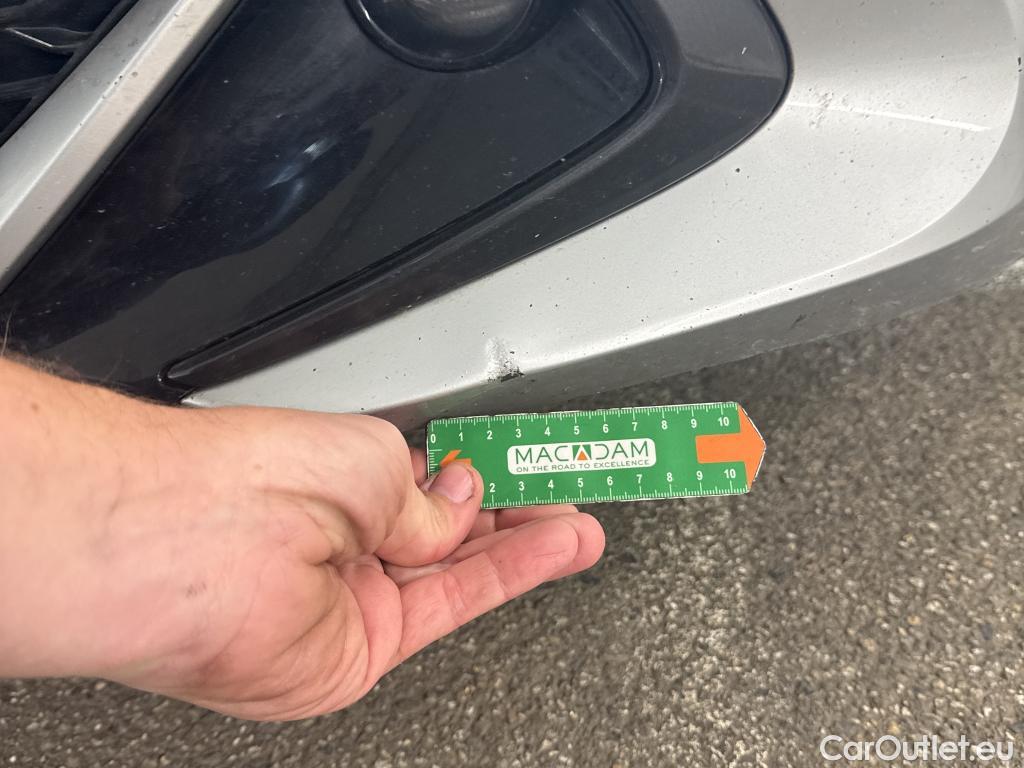  Toyota  Corolla TOYOTA  Touring Sports / 2018 / 5P / Break Hybride 122h Dynamic Business Stage Acad #8