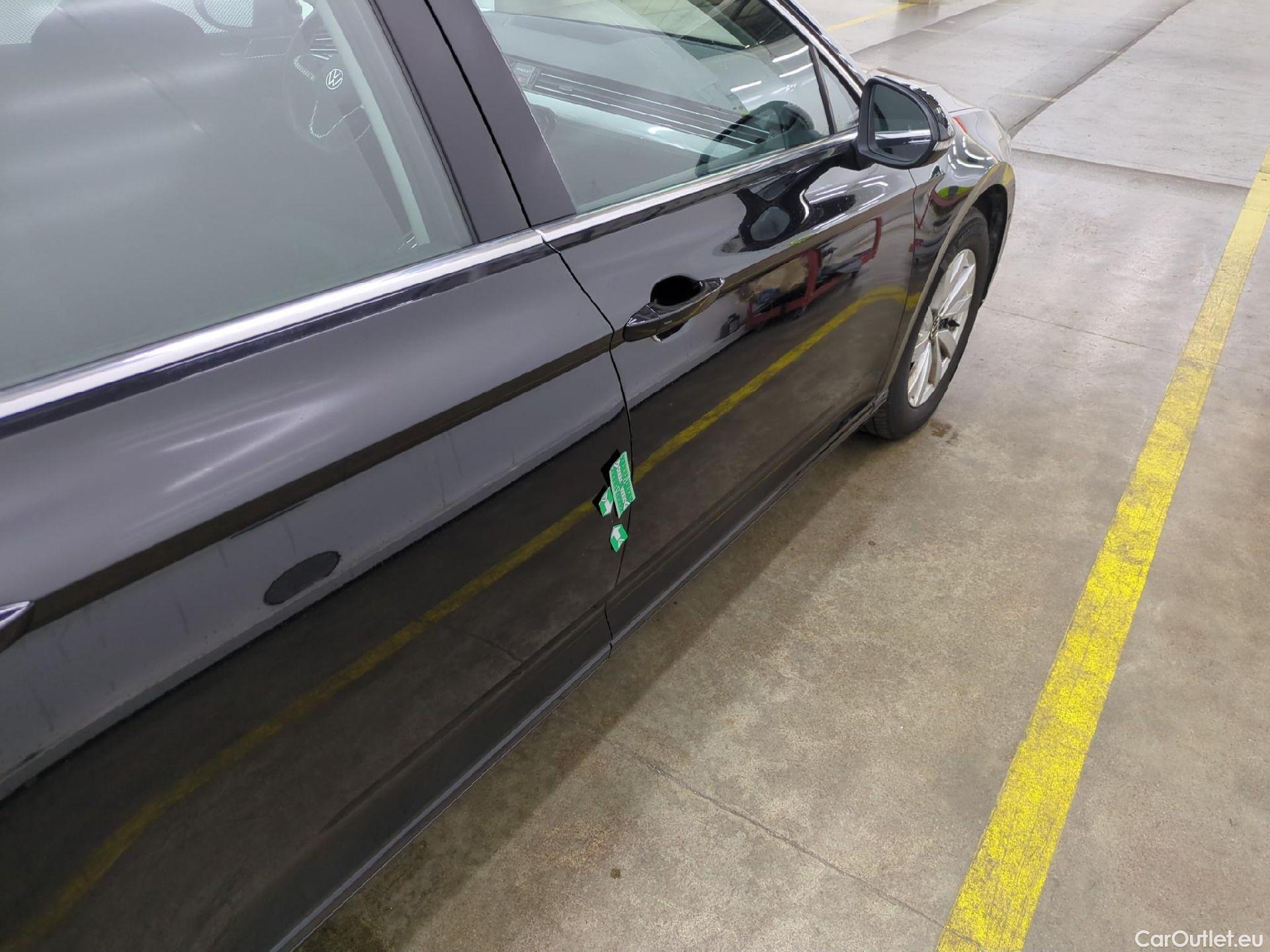  Volkswagen  Passat  Berline Business 2.0 TDI 150CV BVA7 E6d #14