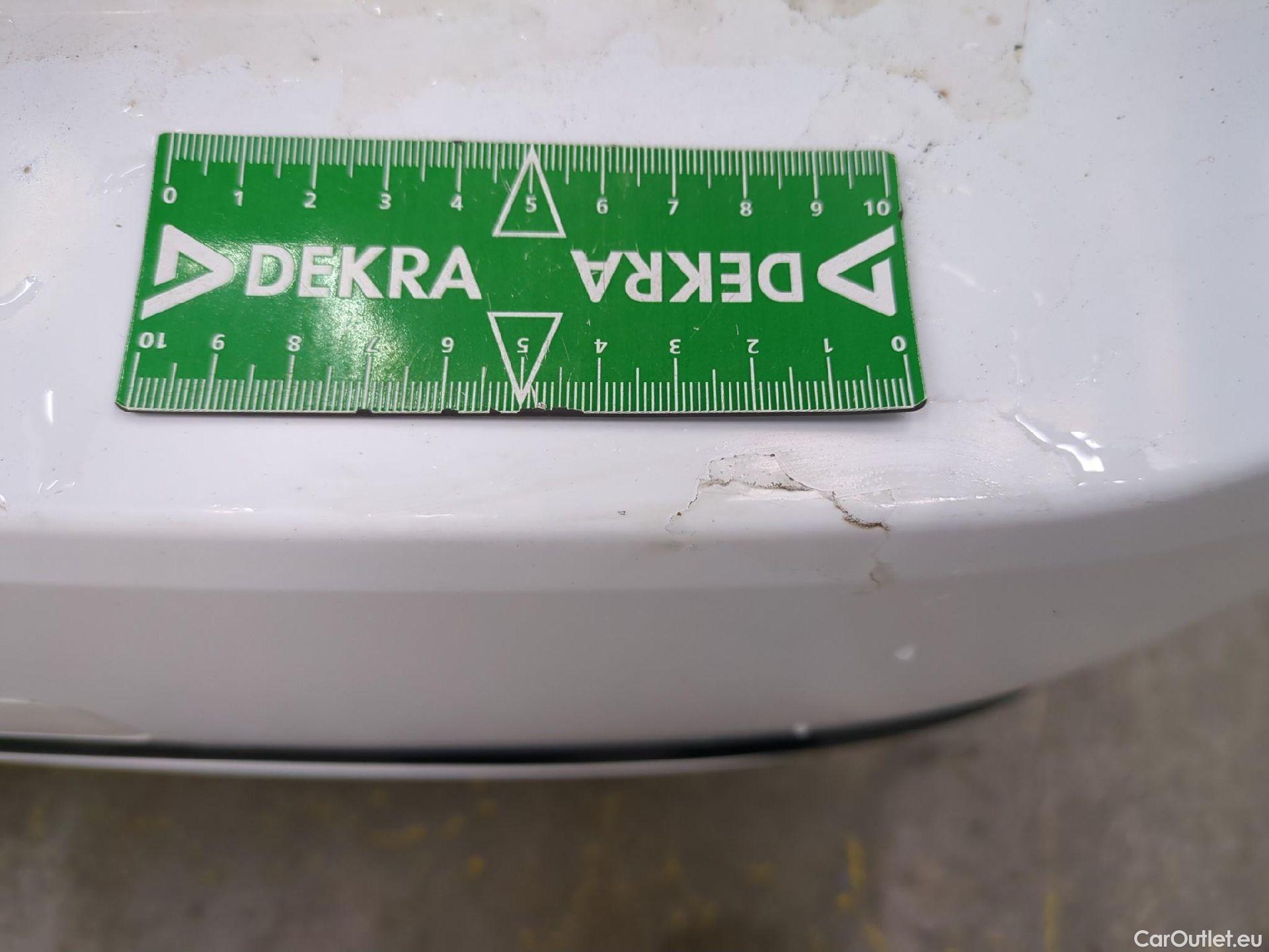  Toyota  Corolla TOYOTA  Touring Sports / 2018 / 5P / Break Hybride 122h Dynamic Business Stage Acad #38