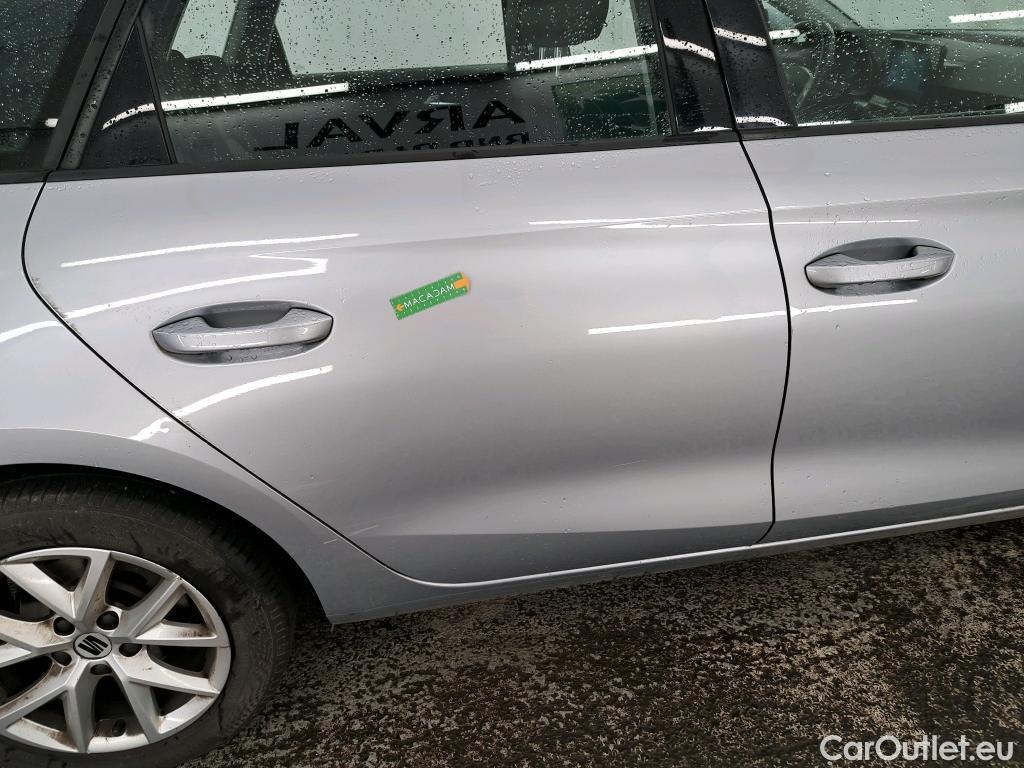  Seat  Leon  Sportstourer Urban 2.0 TDI 115CV BVM6 E6d #40