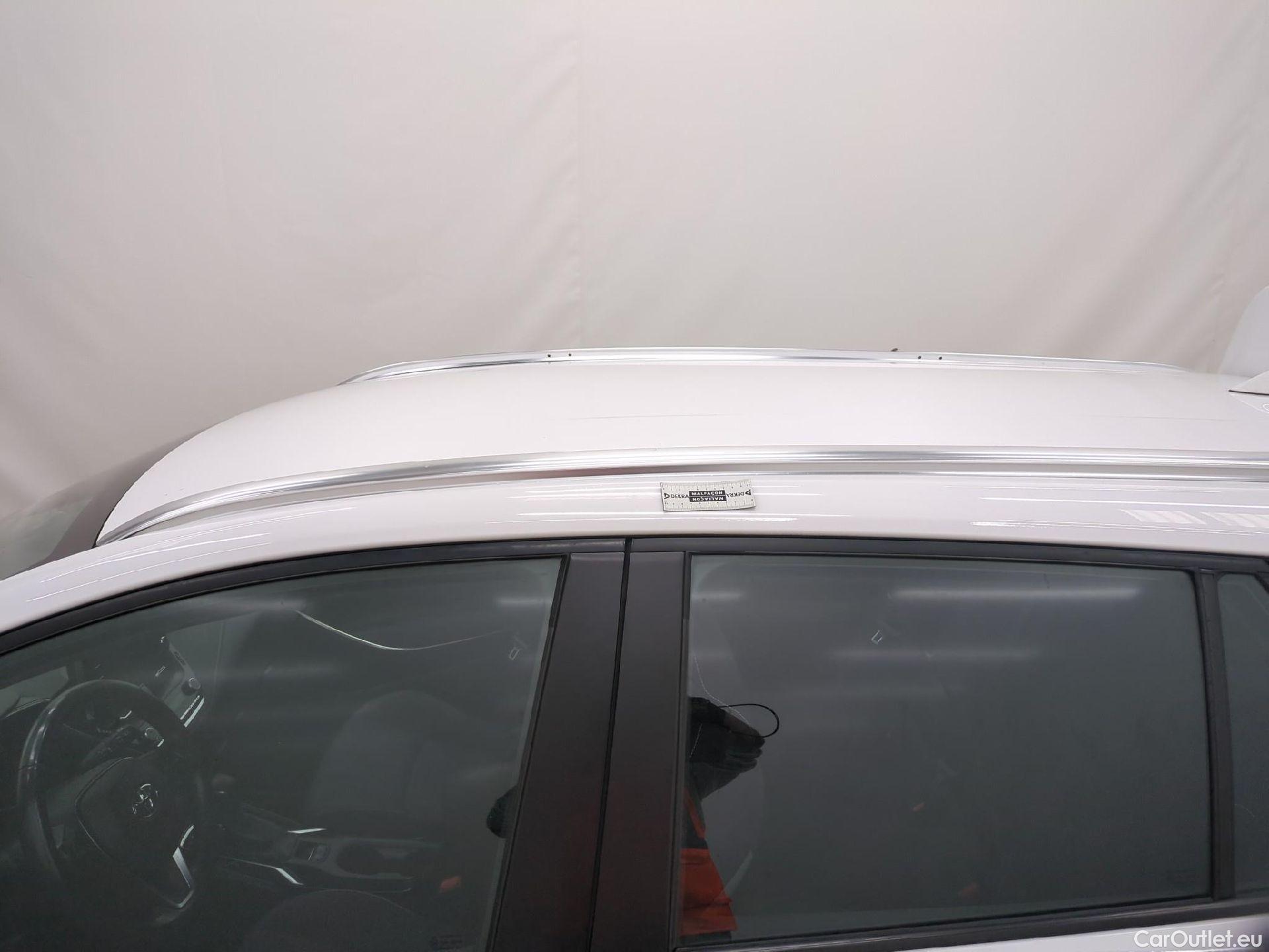  Toyota  Corolla TOYOTA  Touring Sports / 2018 / 5P / Break Hybride 122h Dynamic Business Stage Acad #33