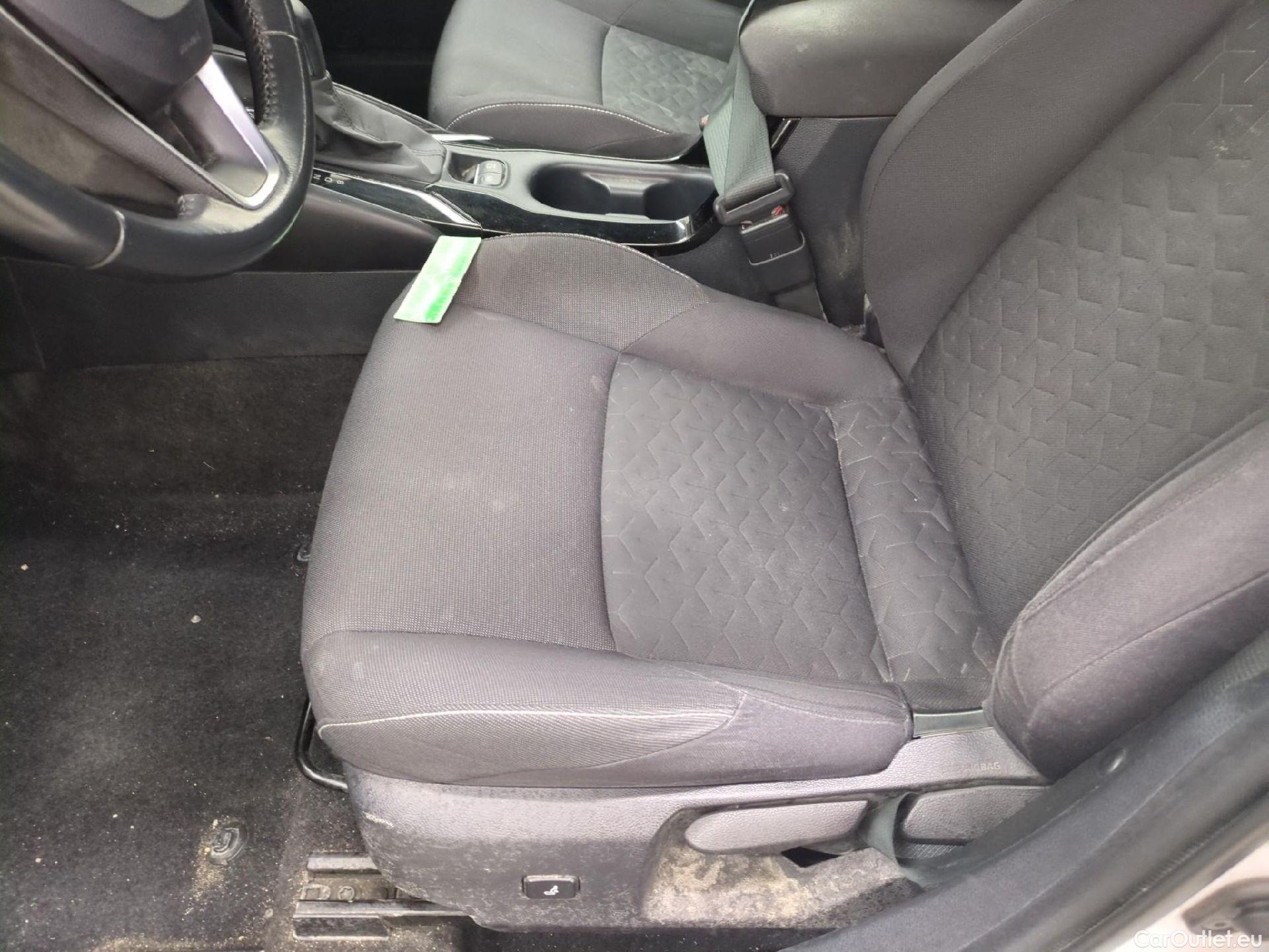  Toyota  Corolla TOYOTA  Touring Sports / 2018 / 5P / Break Hybride 122h Dynamic Business Stage Acad #4