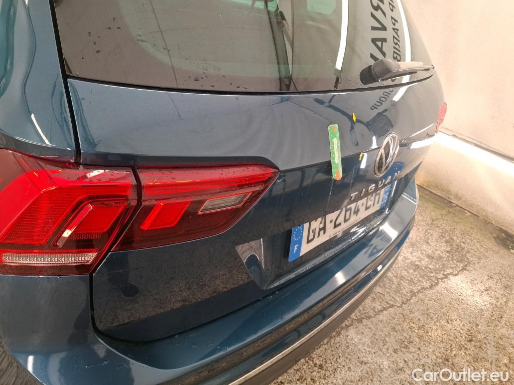  Volkswagen  Tiguan VOLKSWAGEN  / 2020 / 5P / SUV 2.0 TDI 150 DSG7 Life Business #1