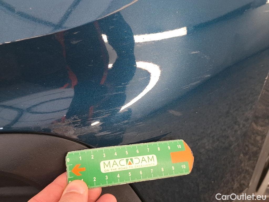  Volkswagen  Tiguan VOLKSWAGEN  / 2020 / 5P / SUV 2.0 TDI 150 DSG7 Life Business #4