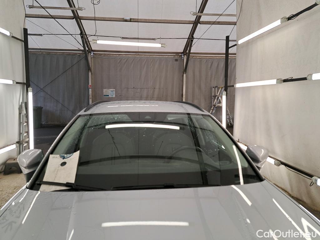  Seat  Leon  Sportstourer Urban 2.0 TDI 115CV BVM6 E6d #6