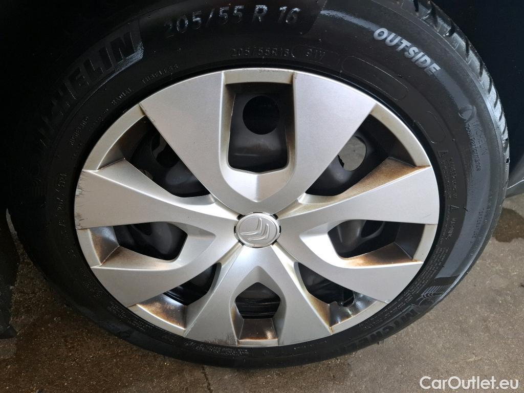  Citroen  C4 Cactus  Live Société 1.5 BlueHDi 100CV BVM6 E6dT #27