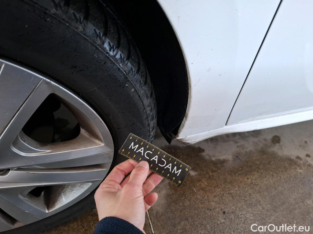  Peugeot  208  Allure Business 1.2 PureTech 110CV BVA6 E6dT / TRANSFO VP/VF #61