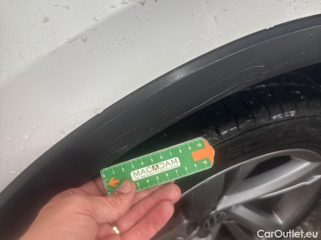  Volkswagen  Tiguan VOLKSWAGEN  / 2020 / 5P / SUV 2.0 TDI 200 DSG7 R-Line 4Motion #13