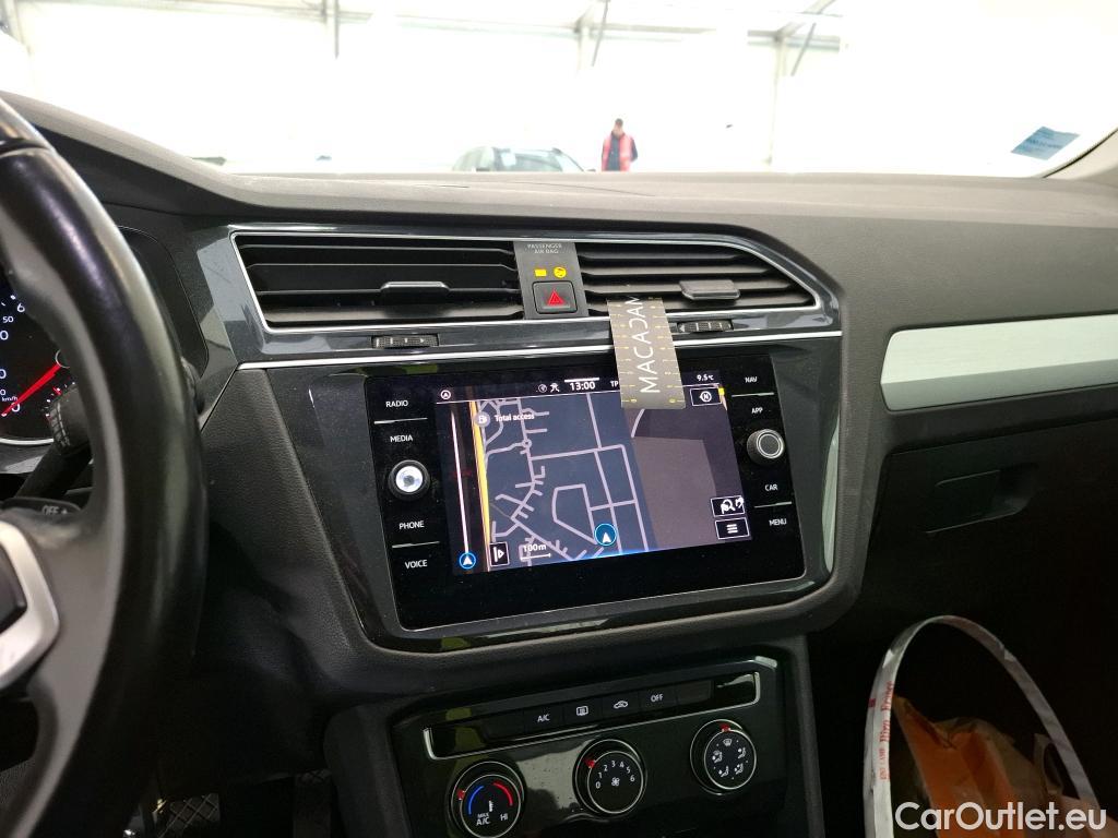  Volkswagen  Tiguan VOLKSWAGEN  / 2020 / 5P / SUV 2.0 TDI 150 DSG7 Business #26