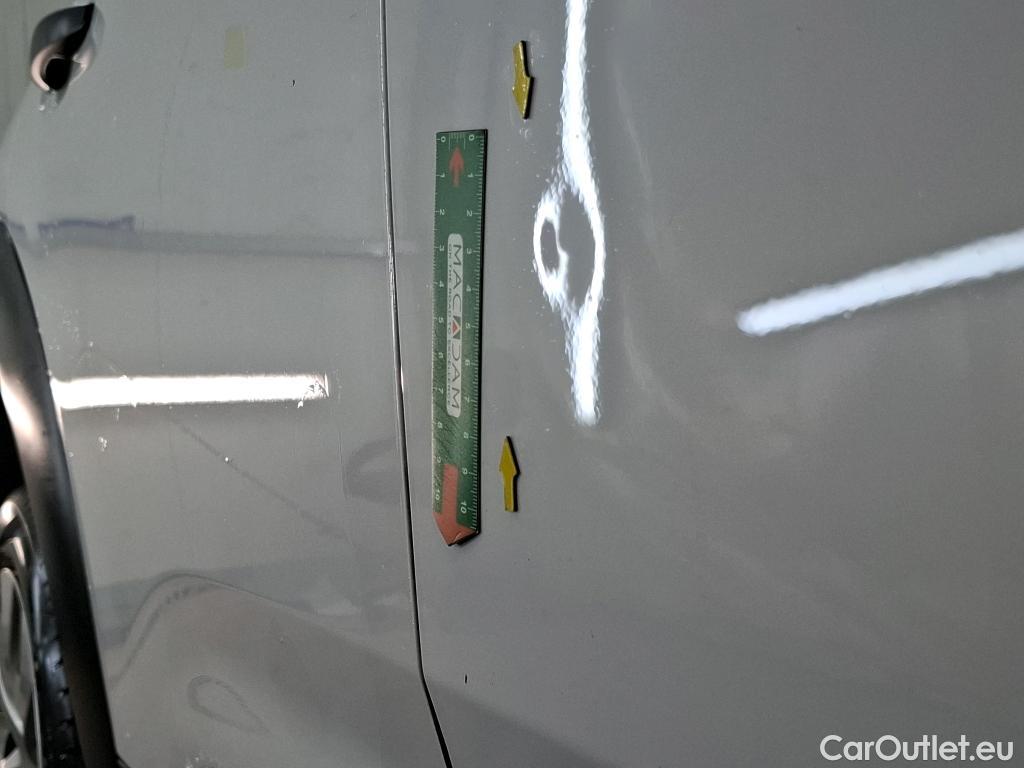  Citroen  C4 Cactus  Live Société 1.5 BlueHDi 100CV BVM6 E6dT #15