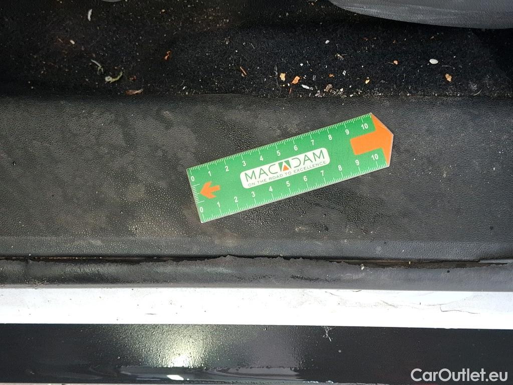  Citroen  C4 Cactus  Live Société 1.5 BlueHDi 100CV BVM6 E6dT #13