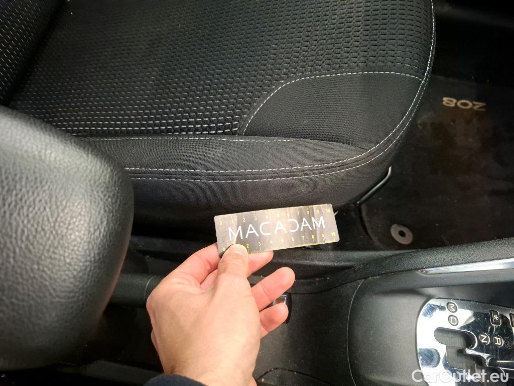  Peugeot  208  Allure Business 1.2 PureTech 110CV BVA6 E6dT / TRANSFO VP/VF #60