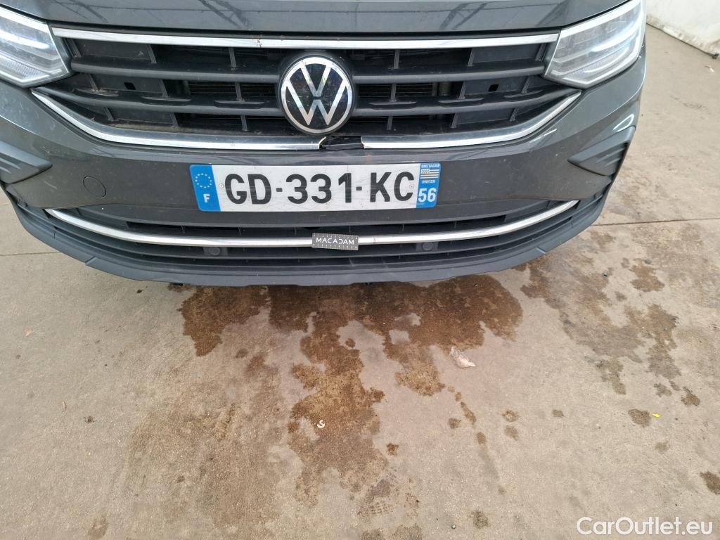  Volkswagen  Tiguan VOLKSWAGEN  / 2020 / 5P / SUV 2.0 TDI 150 DSG7 Business #21