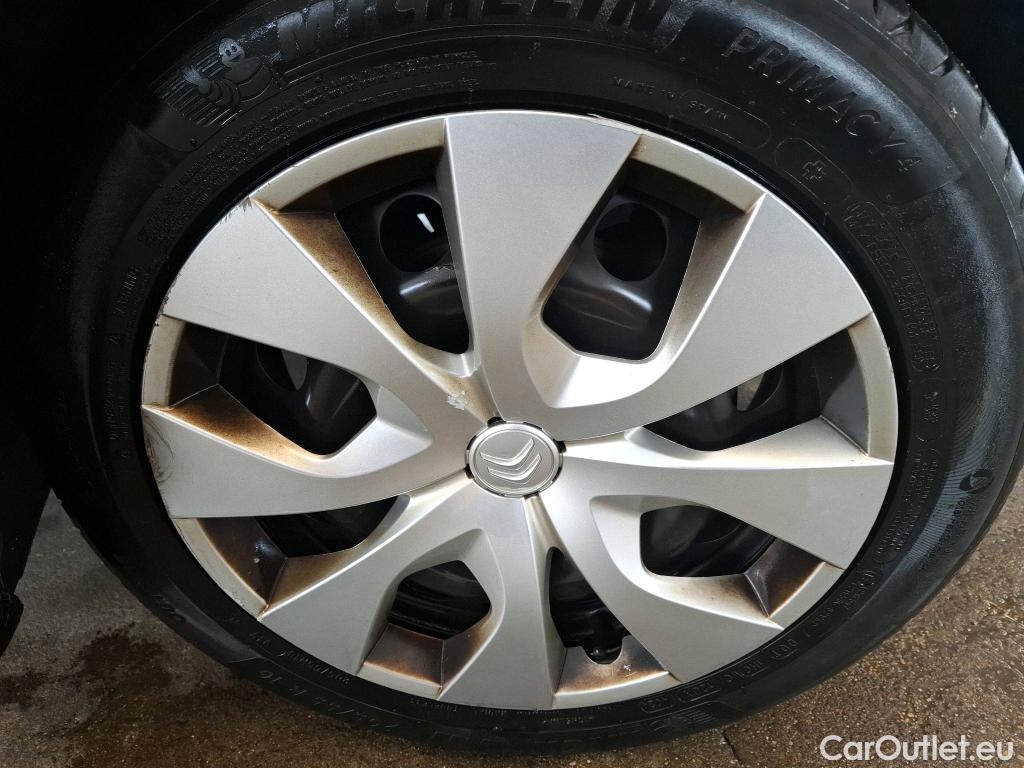  Citroen  C4 Cactus  Live Société 1.5 BlueHDi 100CV BVM6 E6dT #17