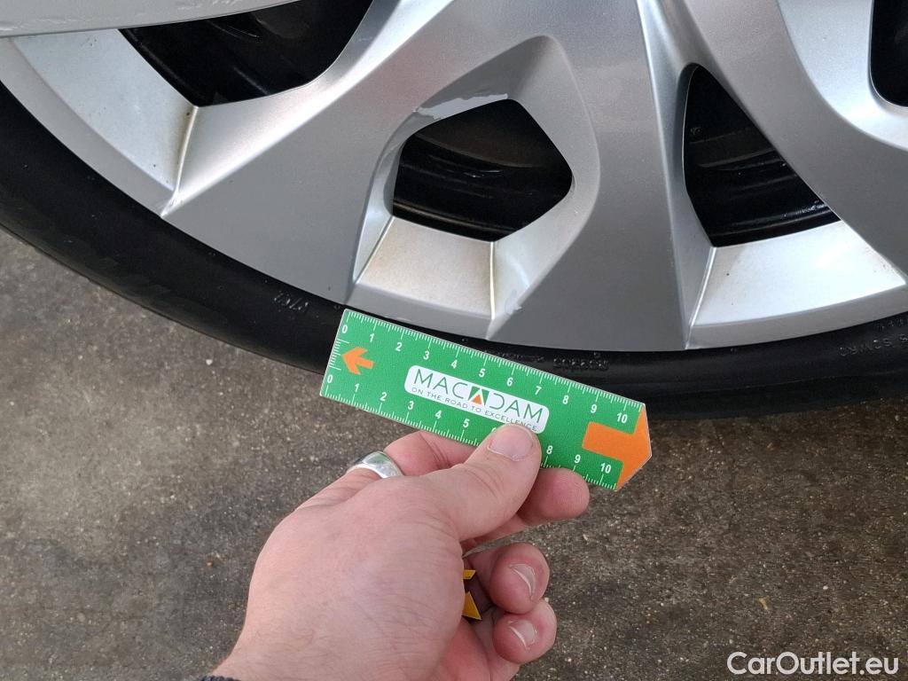  Citroen  C4 Cactus  Live Société 1.5 BlueHDi 100CV BVM6 E6dT #23