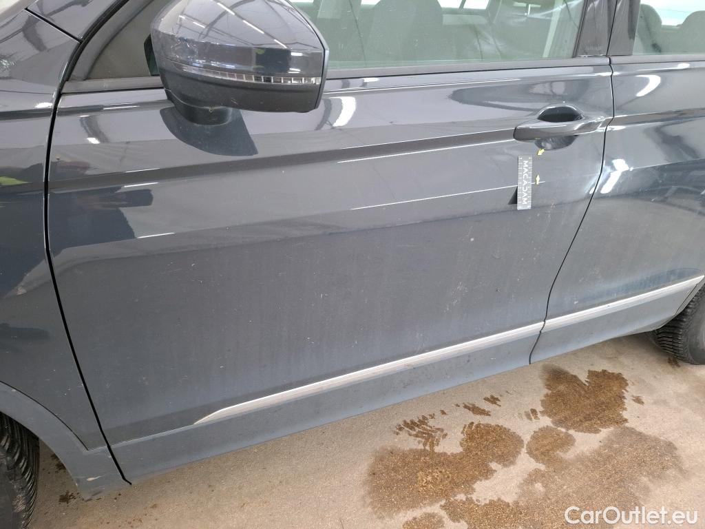  Volkswagen  Tiguan VOLKSWAGEN  / 2020 / 5P / SUV 2.0 TDI 150 DSG7 Business #35