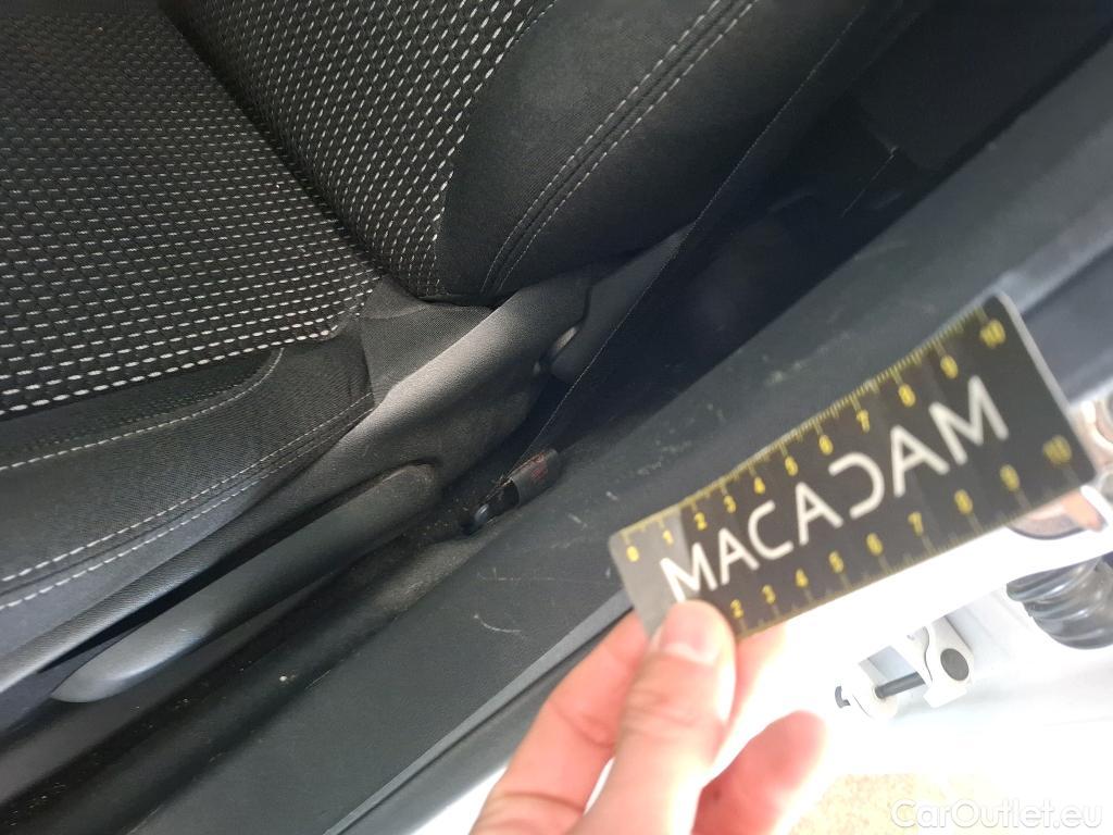  Peugeot  208  Allure Business 1.2 PureTech 110CV BVA6 E6dT / TRANSFO VP/VF #52