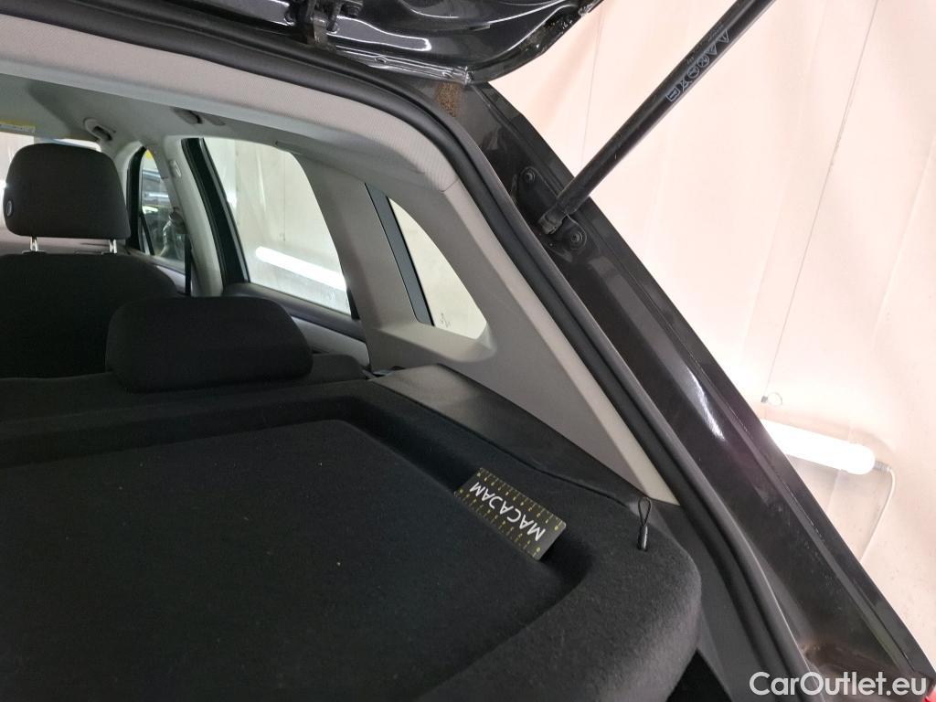  Volkswagen  Tiguan VOLKSWAGEN  / 2020 / 5P / SUV 2.0 TDI 150 DSG7 Business #30