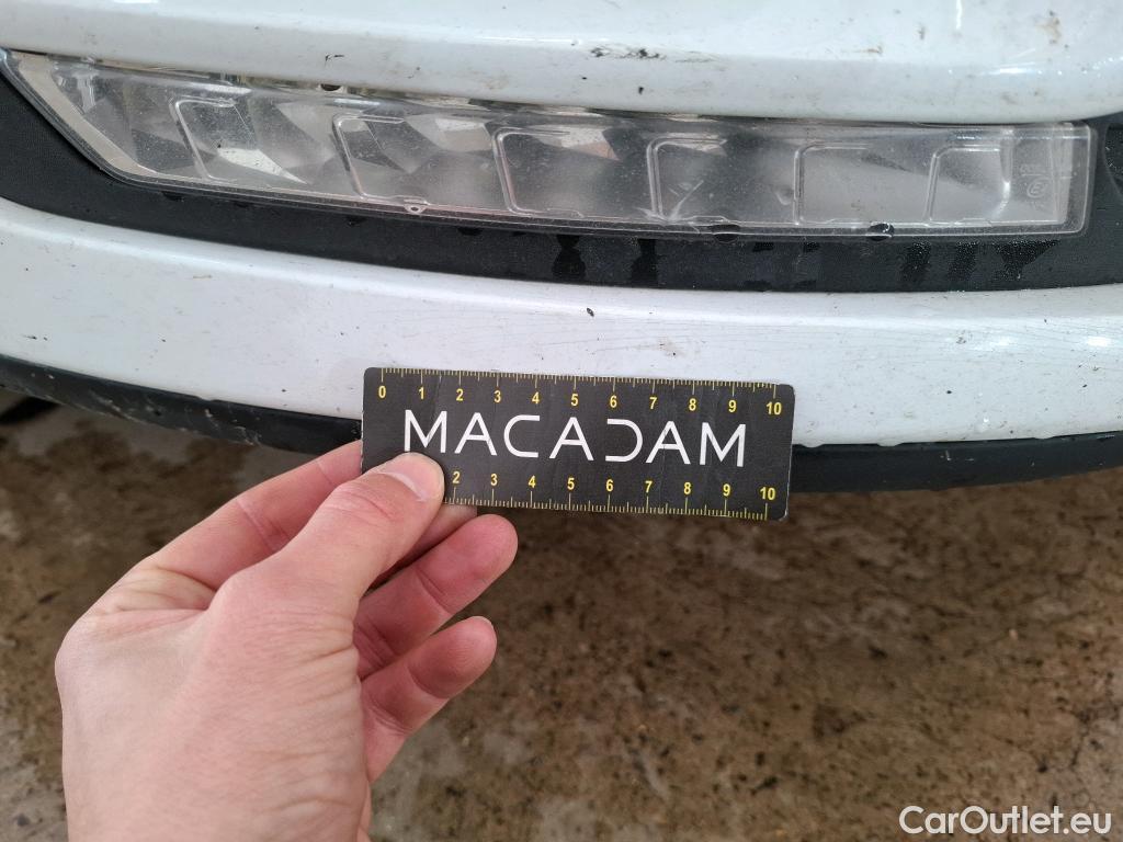  Renault  Clio  IV Air MediaNav 1.5 dCi 75CV BVM5 E6 #9