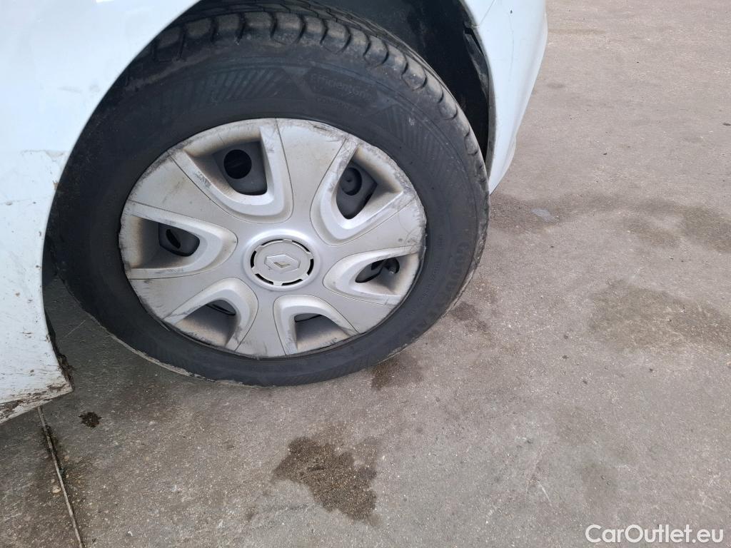  Renault  Clio RENAULT  Société VU 5p Berline Air dCi 75 #28