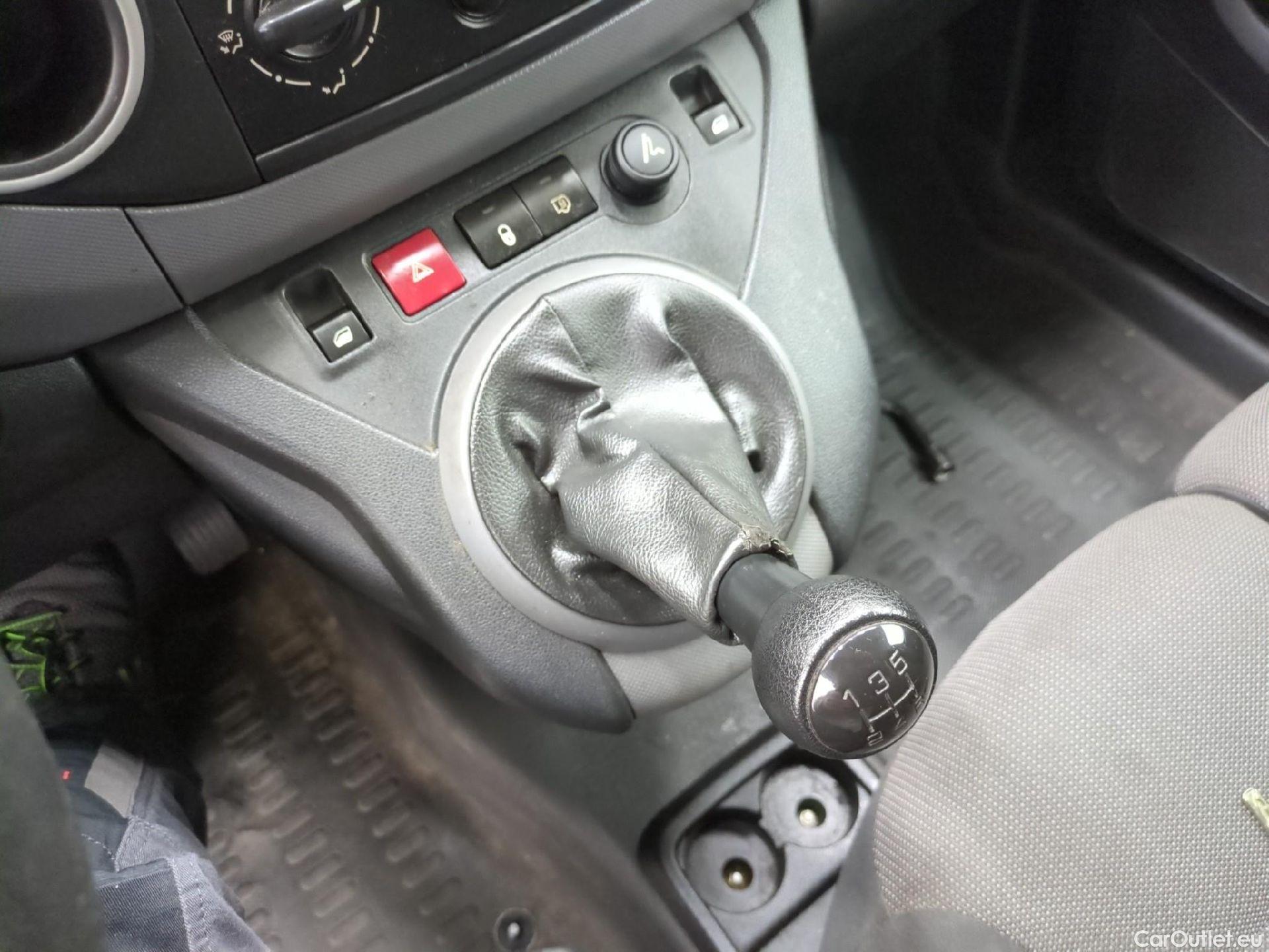  Peugeot  Partner  L2 Premium 1.6 HDi 100CV BVM5 E6 #4