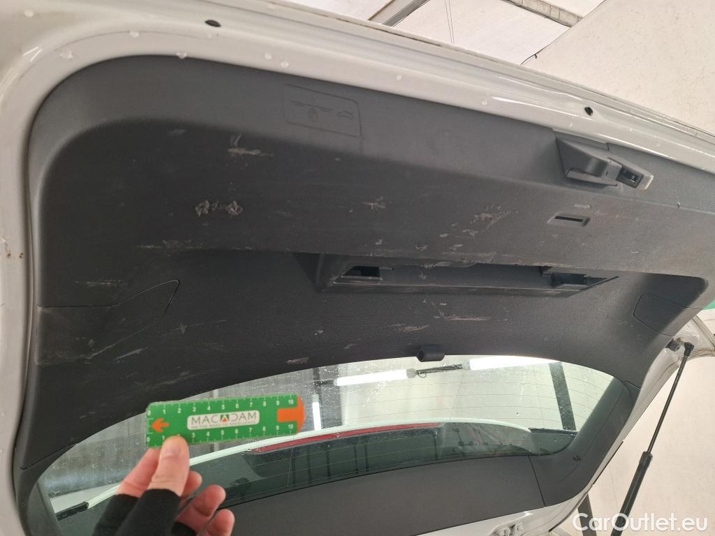  Volkswagen  Golf  / 2020 / 5P / Berline 2.0 TDI SCR 115 BVM6 Life / TRANSFO VP/VF #24