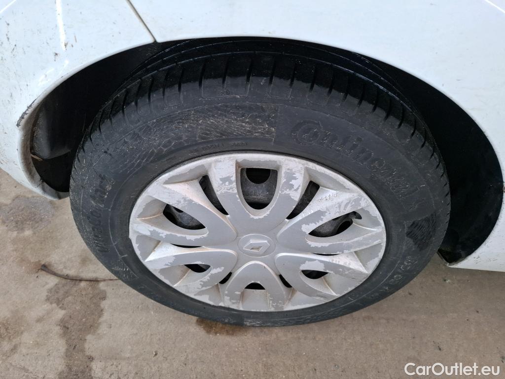  Renault  Clio  IV Air MediaNav 1.5 dCi 75CV BVM5 E6 #79