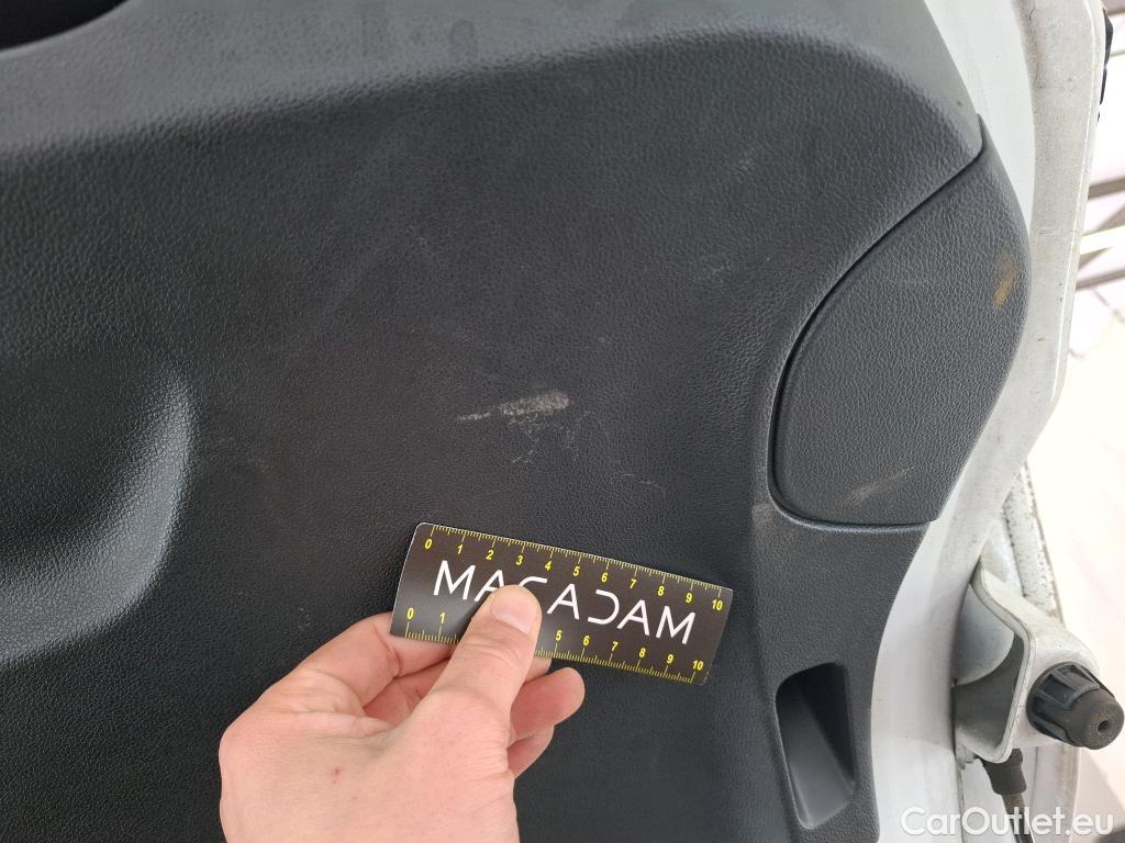  Renault  Clio RENAULT  Société VU 5p Berline Air dCi 75 #27