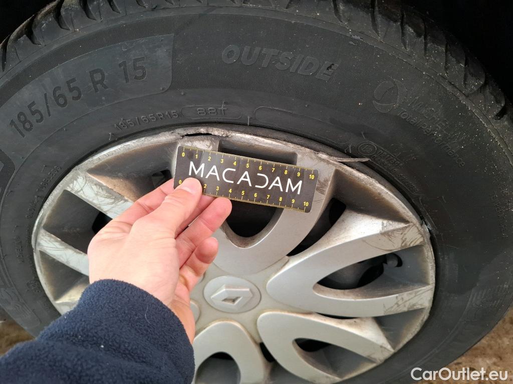  Renault  Clio  IV Air MediaNav 1.5 dCi 75CV BVM5 E6 #84