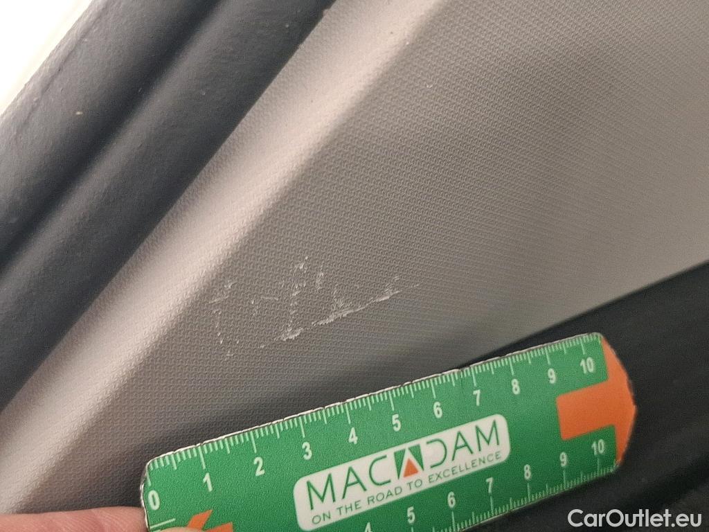  Volkswagen  Golf  / 2020 / 5P / Berline 2.0 TDI SCR 115 BVM6 Life / TRANSFO VP/VF #32