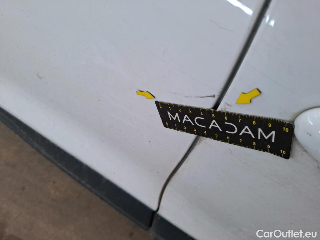  Renault  Clio  IV Air MediaNav 1.5 dCi 75CV BVM5 E6 #106