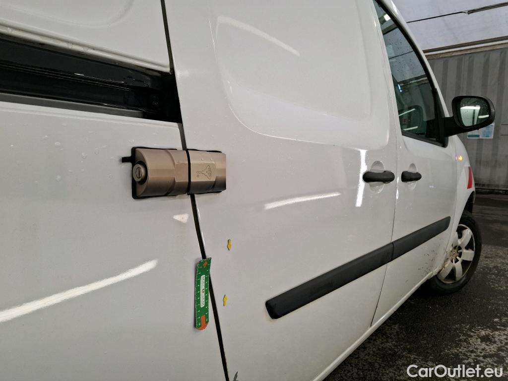  Renault  Kangoo  Express Maxi Extra (Série Spéciale) 1.5 dCi 90CV BVM5 E6 #20
