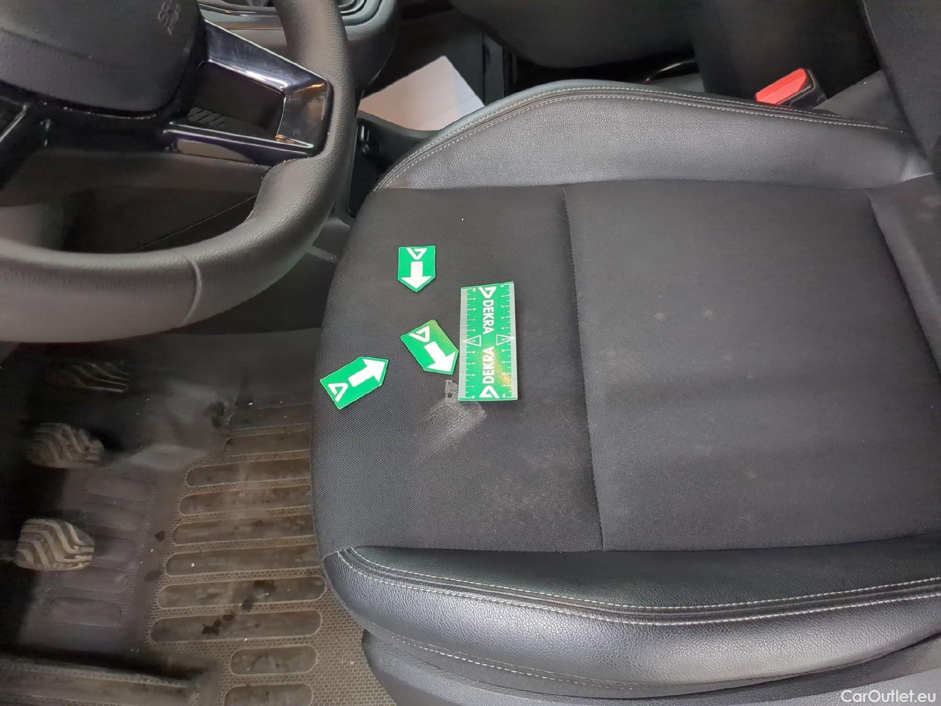  Renault  Kangoo RENAULT  / 2021 / 4P / Fourgonnette GD CONFORT - TCE 100 #3