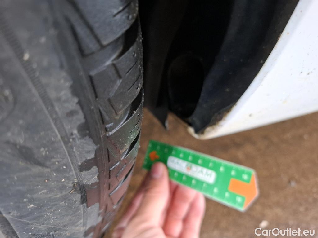  Renault  Clio  IV Air 1.5 dCi 75CV BVM5 E5 #36