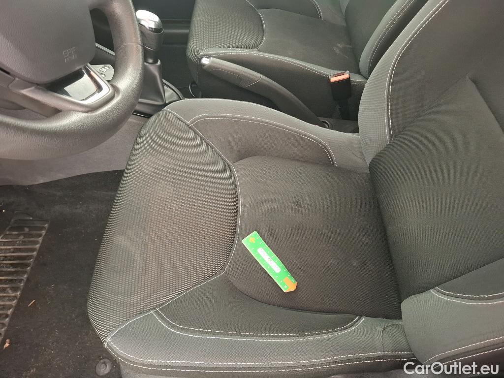  Renault  Clio  IV Air MediaNav 1.5 dCi 90CV BVM5 E6 #16